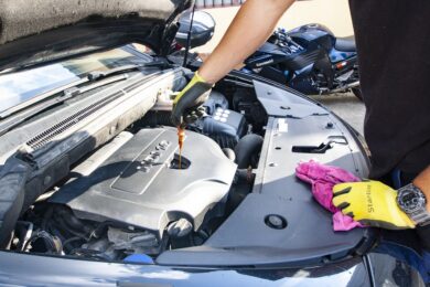 Auto Oil & Filter Change Service